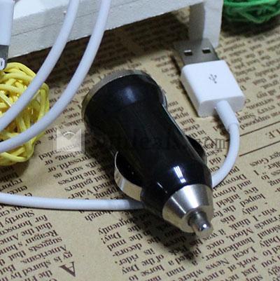 カラーiPhone5 USB車載充電器／充電アダプタ　iPhone5 Lighting-USBケーブル付き　ブラック